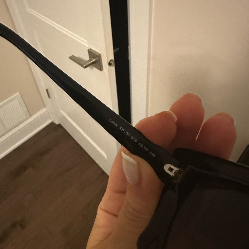 Tom ford ladies sunglasses - Picture 6 of 8